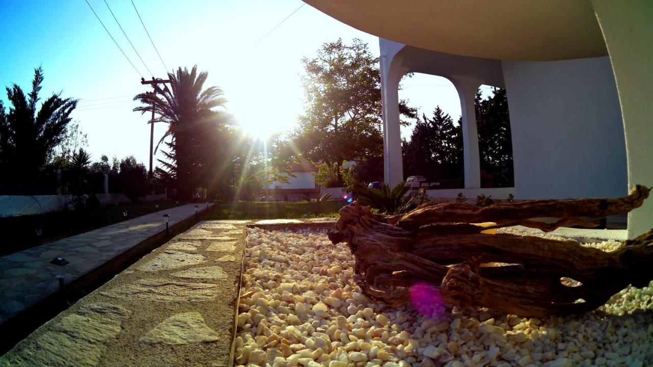 Simplicity At Iris Accommodation Psakoudia Exterior photo